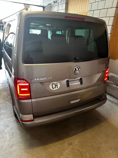 VW T6 Caravelle 4Motion DSG — Monospace 8 places premium, diesel puissant et tout-terrain — dettaglio
