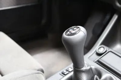 BMW 320i Edition Executive 1991 — Classique authentique, 6-cylindres, état exceptionnel — Miniatura 15
