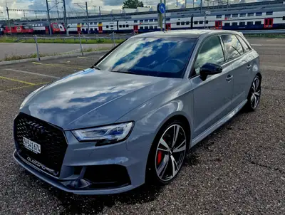 Audi RS3 ABT 480 PS — Performance extrême et design gris Nardo — vue extérieure