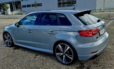 Audi RS3 ABT 480 PS — Performance extrême et design gris Nardo — détail