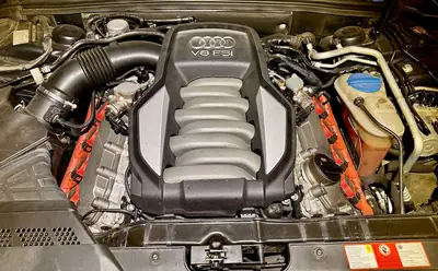 Audi S5 Coupé 4.2 FSI — V8 sportif 353 ch, excellent état, 88 000 km — tableau de bord
