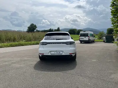 Porsche Macan S PDK — SUV sportif 354 ch, seulement 54'000 km — vista posteriore