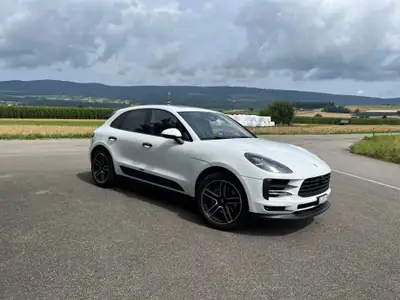 Porsche Macan S PDK — SUV sportif 354 ch, seulement 54'000 km — fianco
