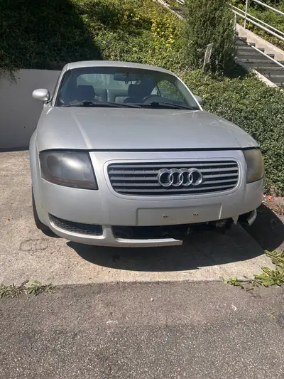 Audi TT Coupé 1999 — Icône sportive des années 90, historique sans sinistre — côté