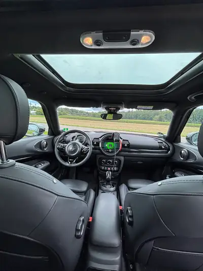 MINI Clubman Cooper S ALL4 — Compacte polyvalente avec transmission intégrale et équipements premium — Miniatura 9