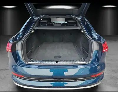 Audi e-tron 50 Sportback quattro — SUV électrique premium, 121'000 km, sans accident — Miniatura 12