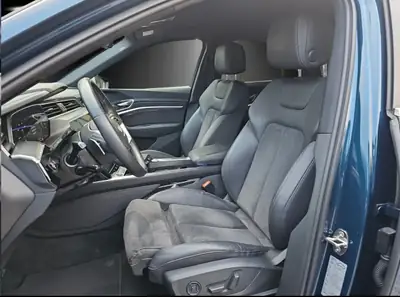 Audi e-tron 50 Sportback quattro — SUV électrique premium, 121'000 km, sans accident — Miniatura 11