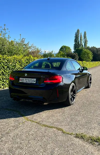 BMW M2 Competition Drivelogic — Coupé sportif 410 ch, freins M Sport et caméra de recul — Detail