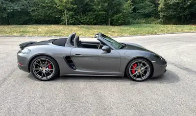 Porsche 718 Boxster S — Cabriolet sportif 350 ch, 58'000 km, entretien Porsche complet — côté