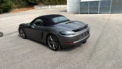 Porsche 718 Boxster S — Cabriolet sportif 350 ch, 58'000 km, entretien Porsche complet — Miniature 9