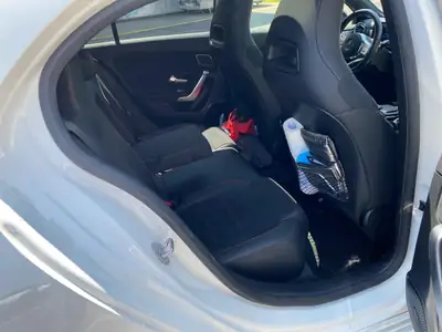 Mercedes-Benz Classe A 200 AMG Line — Élégance urbaine, fraîchement révisée — detail