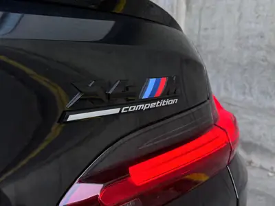 BMW X4M xDrive M Competition — 510 ch, design noir intégral, full équipement premium — cruscotto