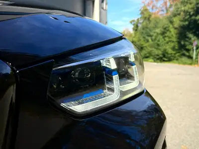 BMW X4M xDrive M Competition — 510 ch, design noir intégral, full équipement premium — interni