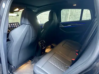 BMW X4M xDrive M Competition — 510 ch, design noir intégral, full équipement premium — Miniatura 11