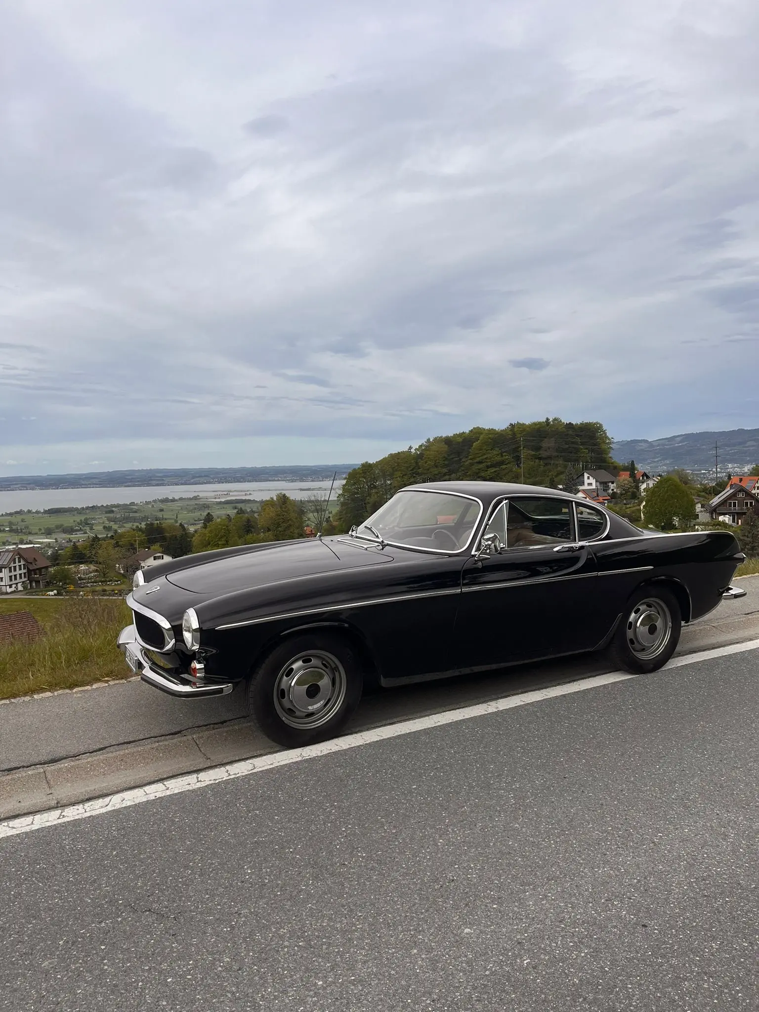 Volvo P1800S 1969 — Chef-d'œuvre suédois, seulement 31 500 km