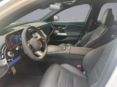 Mercedes-Benz E 220 d AMG Line 4matic Kombi — Break luxe hybride diesel, traction intégrale — Miniature 9
