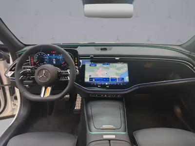 Mercedes-Benz E 220 d AMG Line 4matic Kombi — Break luxe hybride diesel, traction intégrale — Miniature 11