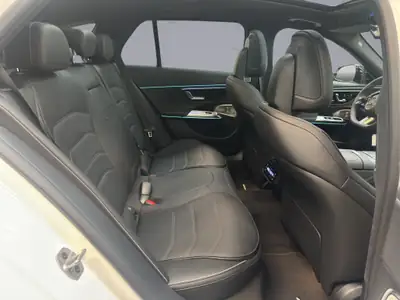 Mercedes-Benz E 220 d AMG Line 4matic Kombi — Break luxe hybride diesel, traction intégrale — Miniature 16