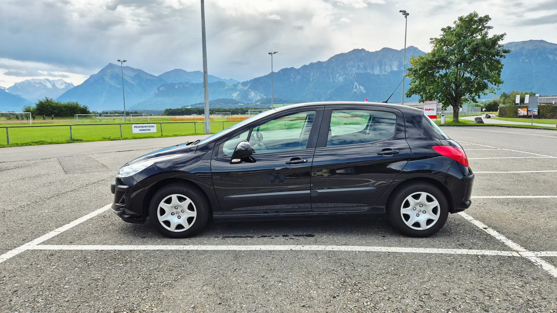 Peugeot 308 1.6 HDi FAP 90 — Berline fiable, faible kilométrage, moteur diesel économe — vista esterna