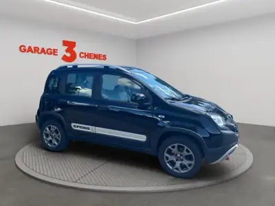 Fiat Panda 0.9 TwinAir Turbo Cross 4x4 — Polyvalente tout-terrain, 83 000 km — côté