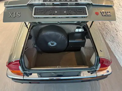 Jaguar XJ-S 5.3 V12 Convertible — Chef-d'œuvre britannique des années 90, état impeccable — Miniatura 10