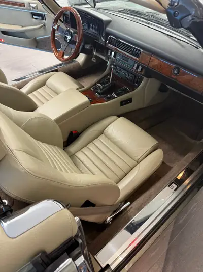 Jaguar XJ-S 5.3 V12 Convertible — Chef-d'œuvre britannique des années 90, état impeccable — Miniatura 19
