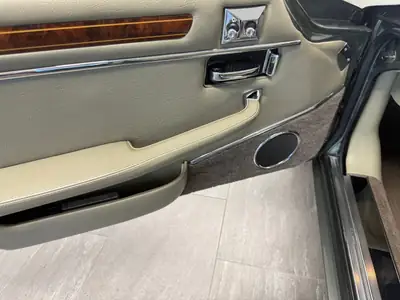 Jaguar XJ-S 5.3 V12 Convertible — Chef-d'œuvre britannique des années 90, état impeccable — Miniatura 23