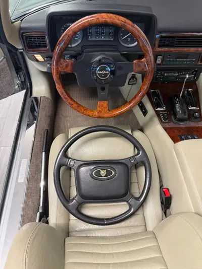Jaguar XJ-S 5.3 V12 Convertible — Chef-d'œuvre britannique des années 90, état impeccable — Miniatura 30