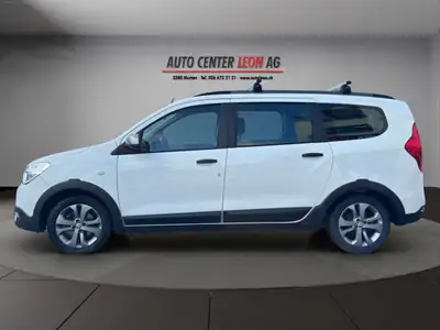 Dacia Lodgy 1.2 T Stepway — Monospace 7 places, caméra de recul et toit panoramique — rear view
