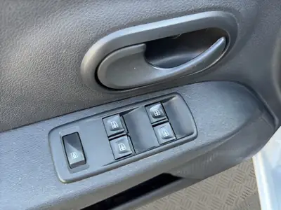 Dacia Lodgy 1.2 T Stepway — Monospace 7 places, caméra de recul et toit panoramique — Thumbnail 21