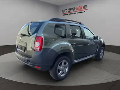 Dacia Duster 1.6 4x4 — SUV robuste sans compromis, entretien certifié — detail