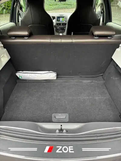 Renault Zoé Swiss Edition R240 — Électrique écologique, batterie en location, faible kilométrage — Miniatur 8