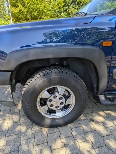 Chevrolet Tahoe 5.3 Autotrac — SUV 8 places robuste, transmission intégrale, 176'000 km — Thumbnail 10