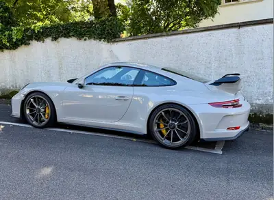 Porsche 911 GT3 — Légendaire coupé sportif, 500 ch et seulement 10'500 km — Außenansicht