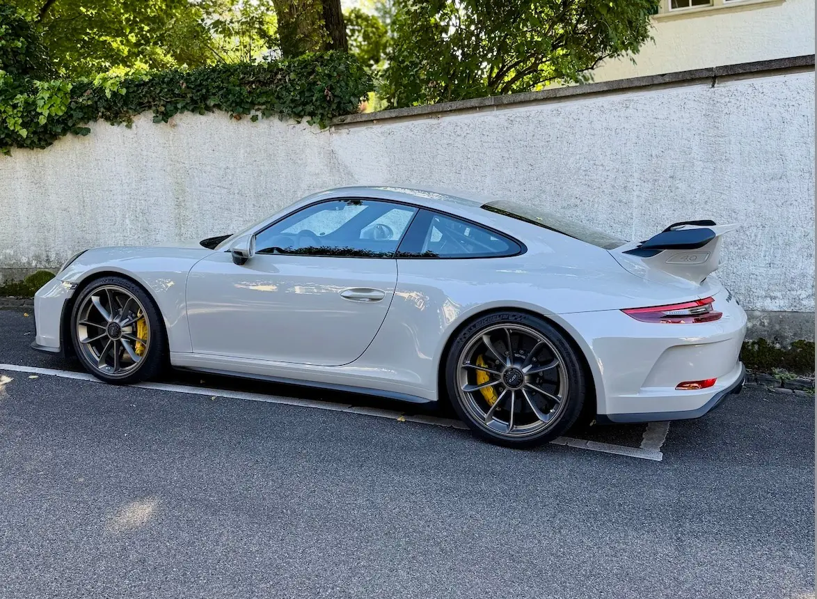 Porsche 911 GT3 — Légendaire coupé sportif, 500 ch et seulement 10'500 km — Außenansicht