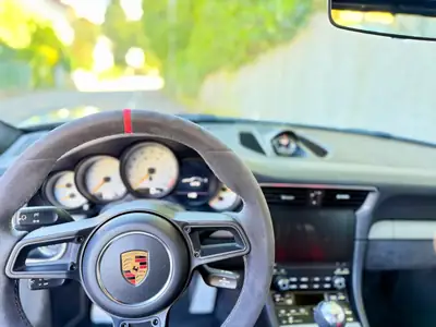 Porsche 911 GT3 — Légendaire coupé sportif, 500 ch et seulement 10'500 km — Detail