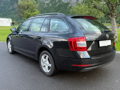 Skoda Octavia 1.5 G-tec Ambition — Break écologique CNG/essence, 109'300 km — Heckansicht