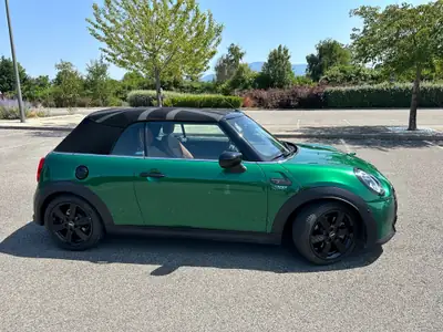 MINI Cooper S Cabriolet Resolute Edition — Décapotable sportive, à peine rodée — cruscotto
