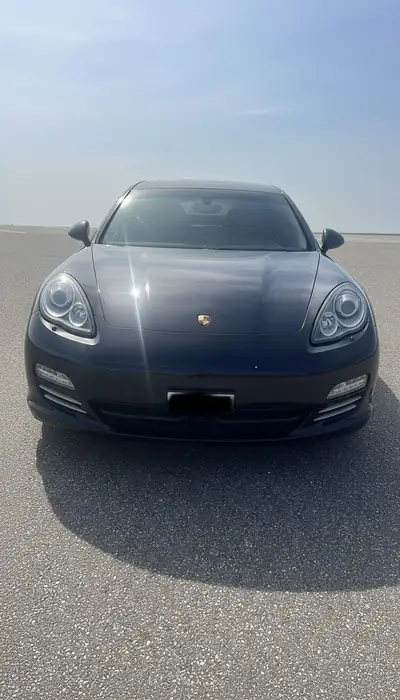 Porsche Panamera 4S 4.8 PDK — Gran turismo sportif, moteur neuf, freins récents — exterior view
