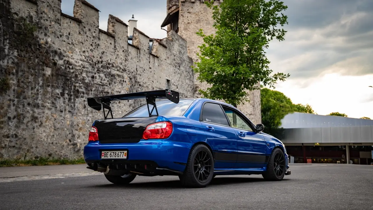Subaru Impreza WRX STI 2003 — 450 ch, Turbo 4WD, légende des rallyes — vue extérieure