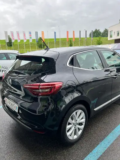 Renault Clio 1.0 TCe Intens CVT — Citadine dynamique, boîte auto fluide et consommation maîtrisée — fianco