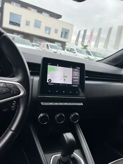 Renault Clio 1.0 TCe Intens CVT — Citadine dynamique, boîte auto fluide et consommation maîtrisée — cruscotto