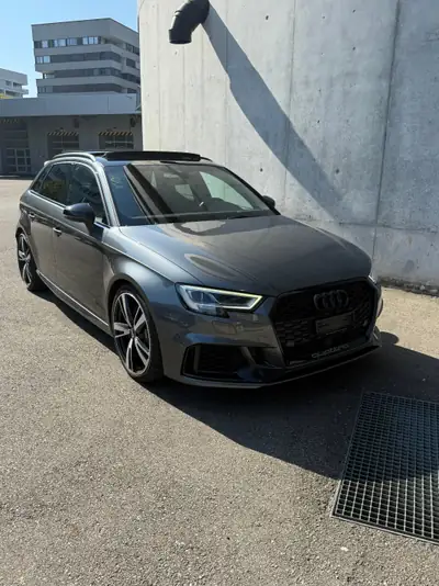 Audi RS3 Sportback 2.5 TSI Quattro — 400 ch, transmission S-tronic, sans filtre à particules — vue extérieure