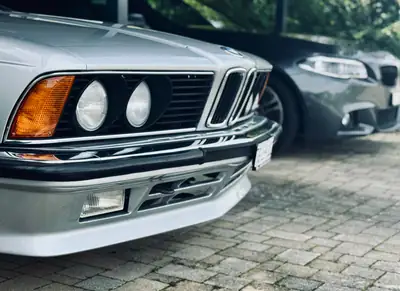 BMW 635CSi (1982) — Chef-d'œuvre coupé des années 80, contrôle technique OK — Armaturenbrett
