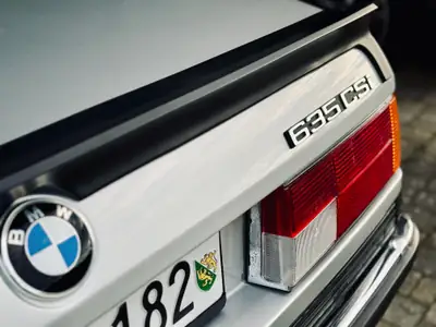 BMW 635CSi (1982) — Chef-d'œuvre coupé des années 80, contrôle technique OK — Miniatur 7