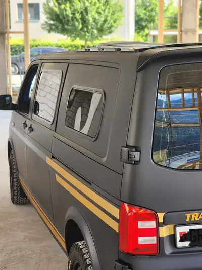 VW T6 204PS 4Motion — Camping-car aménagé tout-terrain, diesel performant — arrière