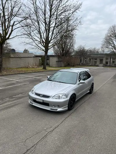 Honda Civic 1.6i VTi F1 2001 — Berline sportive compacte, 52 000 km d'origine — arrière