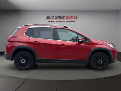 Peugeot 2008 1.6 BlueHDi Allure — SUV urbain efficient, toit panoramique et caméra de recul — Thumbnail 7