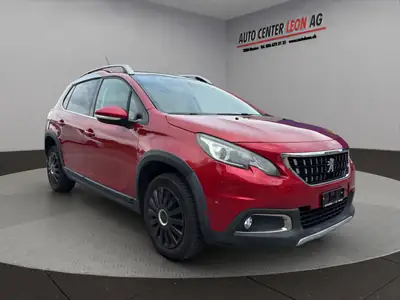 Peugeot 2008 1.6 BlueHDi Allure — SUV urbain efficient, toit panoramique et caméra de recul — Thumbnail 8