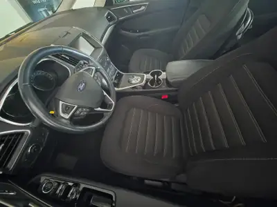 Ford Galaxy 2.0 TDCi Titanium AWD — Monospace 7 places, traction intégrale, sans sinistre — tableau de bord